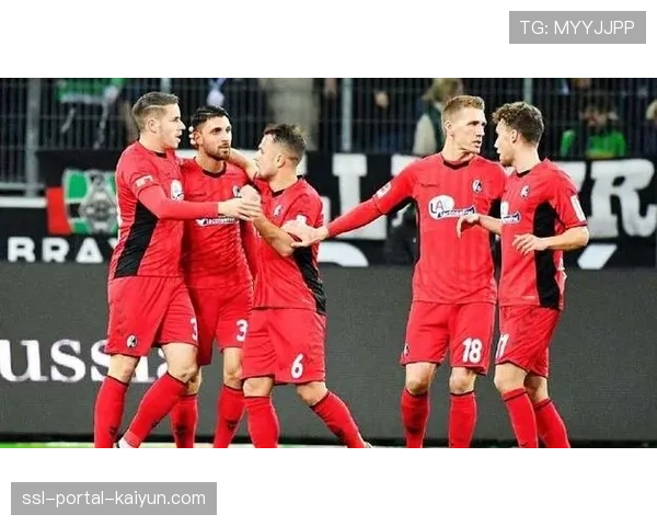 拜仁主帅孔帕尼确认对阵美因茨将进行阵容轮换，为欧冠半决赛蓄力